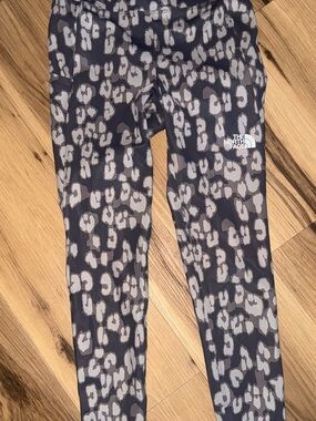 The North Face Girls' Black and Gray Leopard Print Leggings